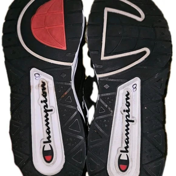 Champion Mens Black and White Crossiver Sneakers - Picture 11 of 12